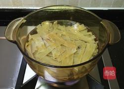 蒜香虾仁芦笋豆腐皮的做法图解4