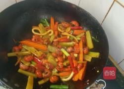 辣爆鸡尾虾的做法图解4