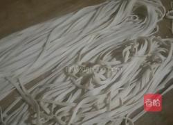 韭菜盖面的做法图解7