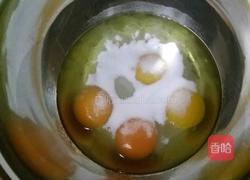 电饭煲蒸蛋糕的做法图解2