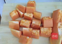 木瓜炖奶的做法图解1