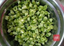 肉丁炒豆角的做法图解2