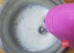 八寸戚风蛋糕的做法图解4