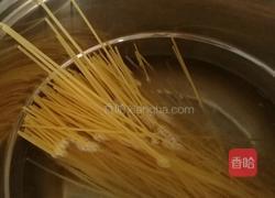 豆角焖意大利面的做法图解2