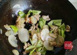 尖椒土豆肉片的做法图解7