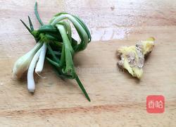 红枣淮山乳鸽汤的做法图解4