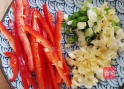 鸡蛋炒芹菜的做法图解2