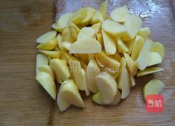 素烧土豆块的做法图解1
