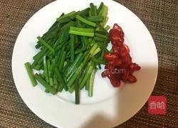 韭花炒猪肝的做法图解3