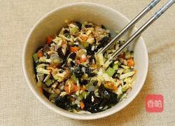 虾仁杂蔬腐皮卷的做法图解4