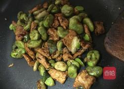 蚕豆青椒炒肉片的做法图解6