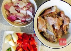 时蔬炒牛蛙的做法图解1