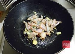 时蔬炒牛蛙的做法图解5