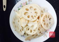 小炒藕片的做法图解1