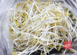 凉拌黄瓜绿豆芽的做法图解1