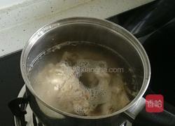 莲藕戏鸭汤的做法图解3