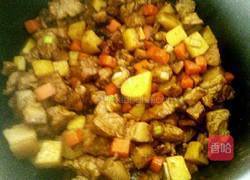 红烧肉香菇胡萝卜焖饭的做法图解7