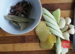 香菇炖牛肉的做法图解2