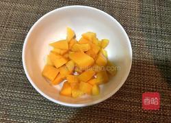 芒果奶昔的做法图解2