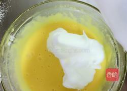 戚风蛋糕的做法图解9