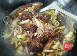 娃娃菜粉条柴鸡的做法图解6