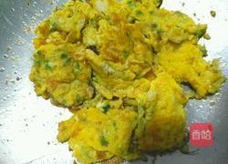 槐花炒鸡蛋的做法图解7