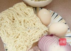 鸡蛋炒面的做法图解1