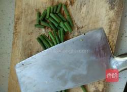 长豆角炒肉末菠菜鸡蛋汤的做法图解3
