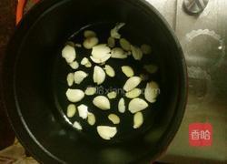 姜蒜盐焗沙尖鱼的做法图解2