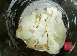 Illustration of how to make hot dog buns 3