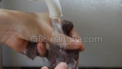 小米猪肝粥的做法图解2