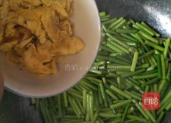 蒜台炒鸡蛋的做法图解6