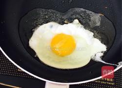 自制手抓饼煎蛋的做法图解5