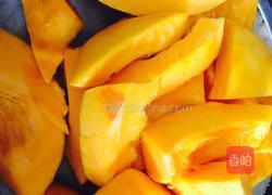 奶油南瓜粥的做法图解2