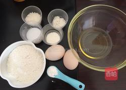 椰香戚风蛋糕6寸的做法图解1