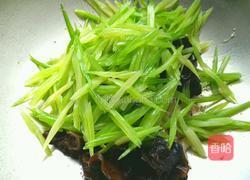 芹菜木耳炒肉丝的做法图解6