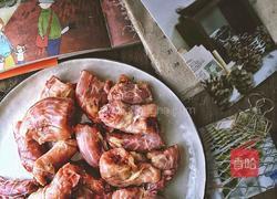 媲美周黑鸭的 香辣卤鸡脖的做法图解1