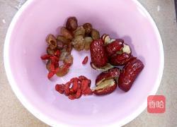 猴头菇炖乌鸡的做法图解1