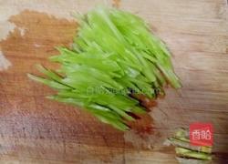 清炒莴笋的做法图解3