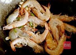 番茄酱焖对虾的做法图解4