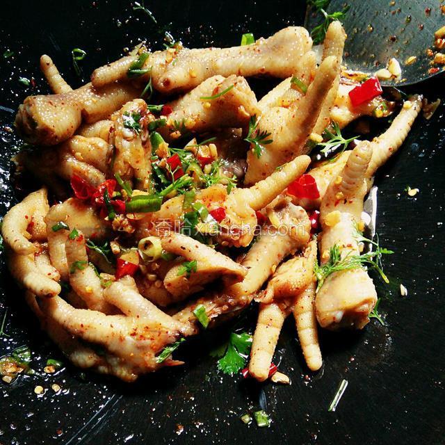 拌匀后，即可装盘