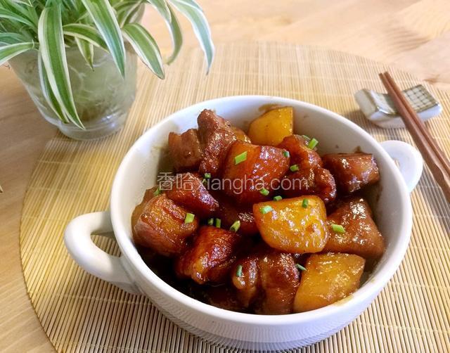 土豆红烧肉