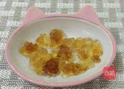 雪莲子桃胶枸杞银耳羹的做法图解2