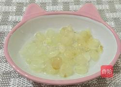 苹果梨雪莲子炖瘦肉汤的做法图解2