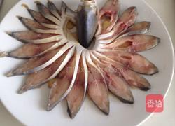 孔雀开屏之金鲳鱼的做法图解5