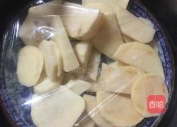 土豆莲藕夹的做法图解1