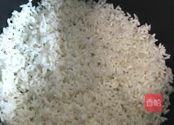 电饭煲土豆玉米焖排骨的做法图解1