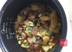 电饭煲土豆玉米焖排骨的做法图解2