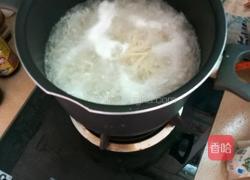 番茄瘦肉香菇鸡蛋面的做法图解5