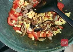 番茄瘦肉香菇鸡蛋面的做法图解6